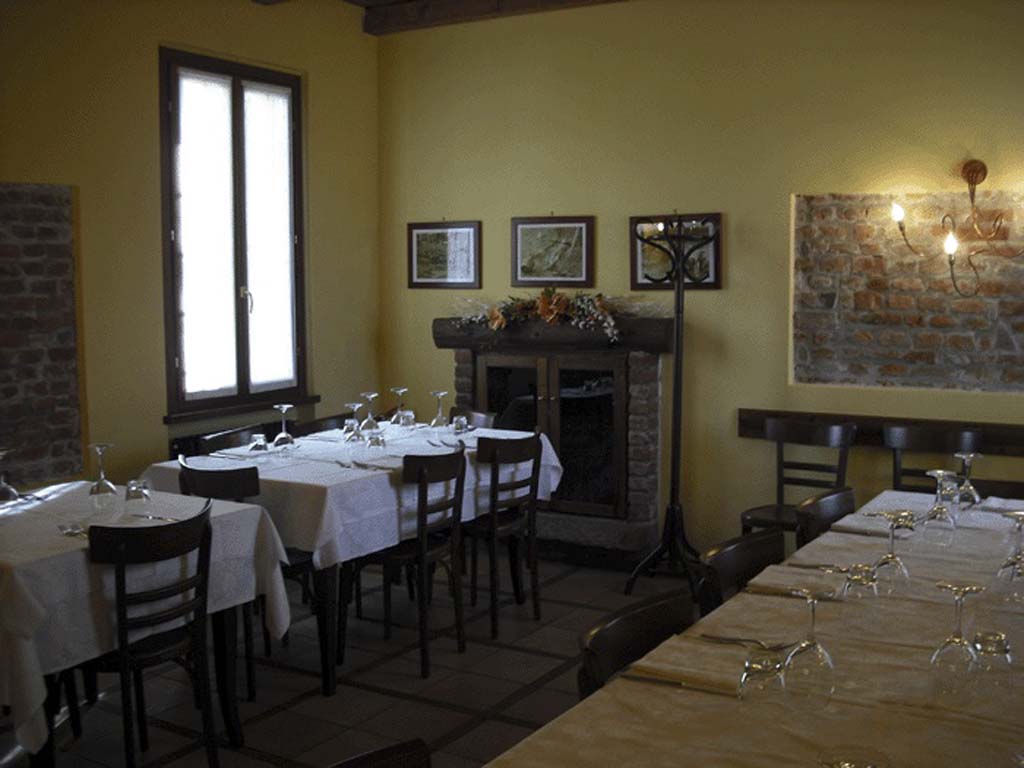 Osteria Del Naviglio