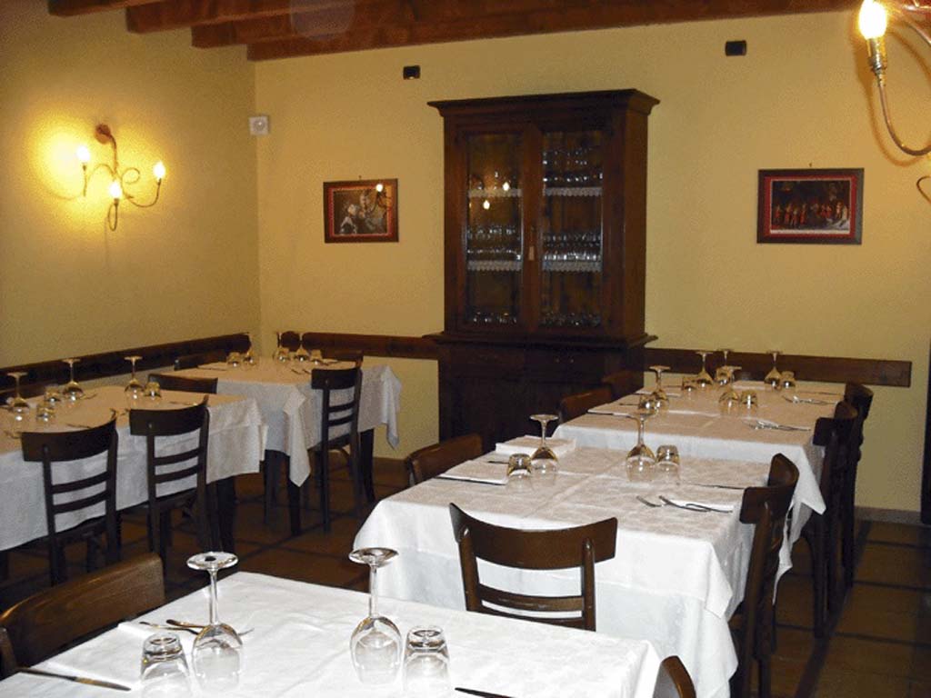 Osteria Del Naviglio