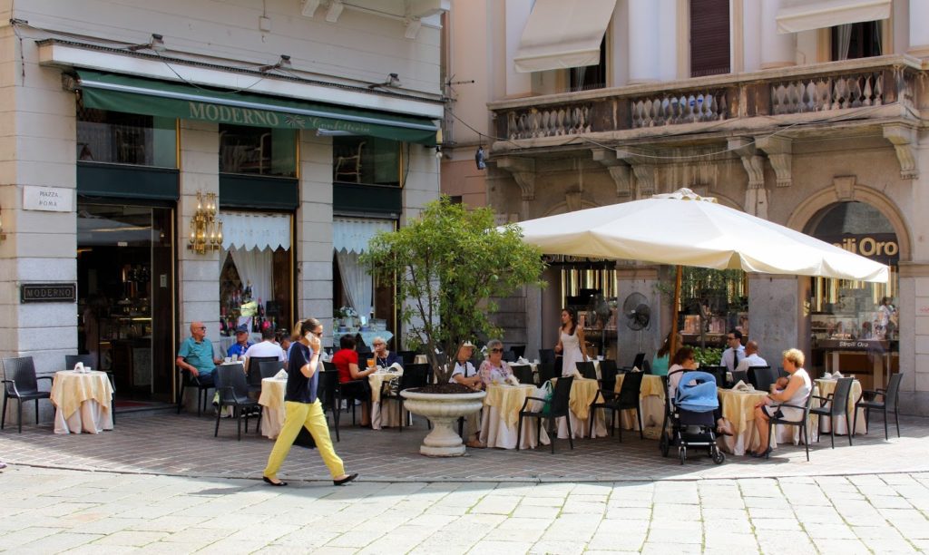 BAR MODERNO
