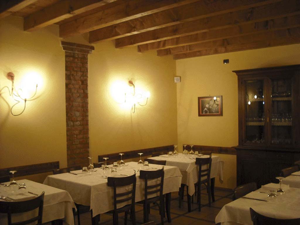 Osteria Del Naviglio
